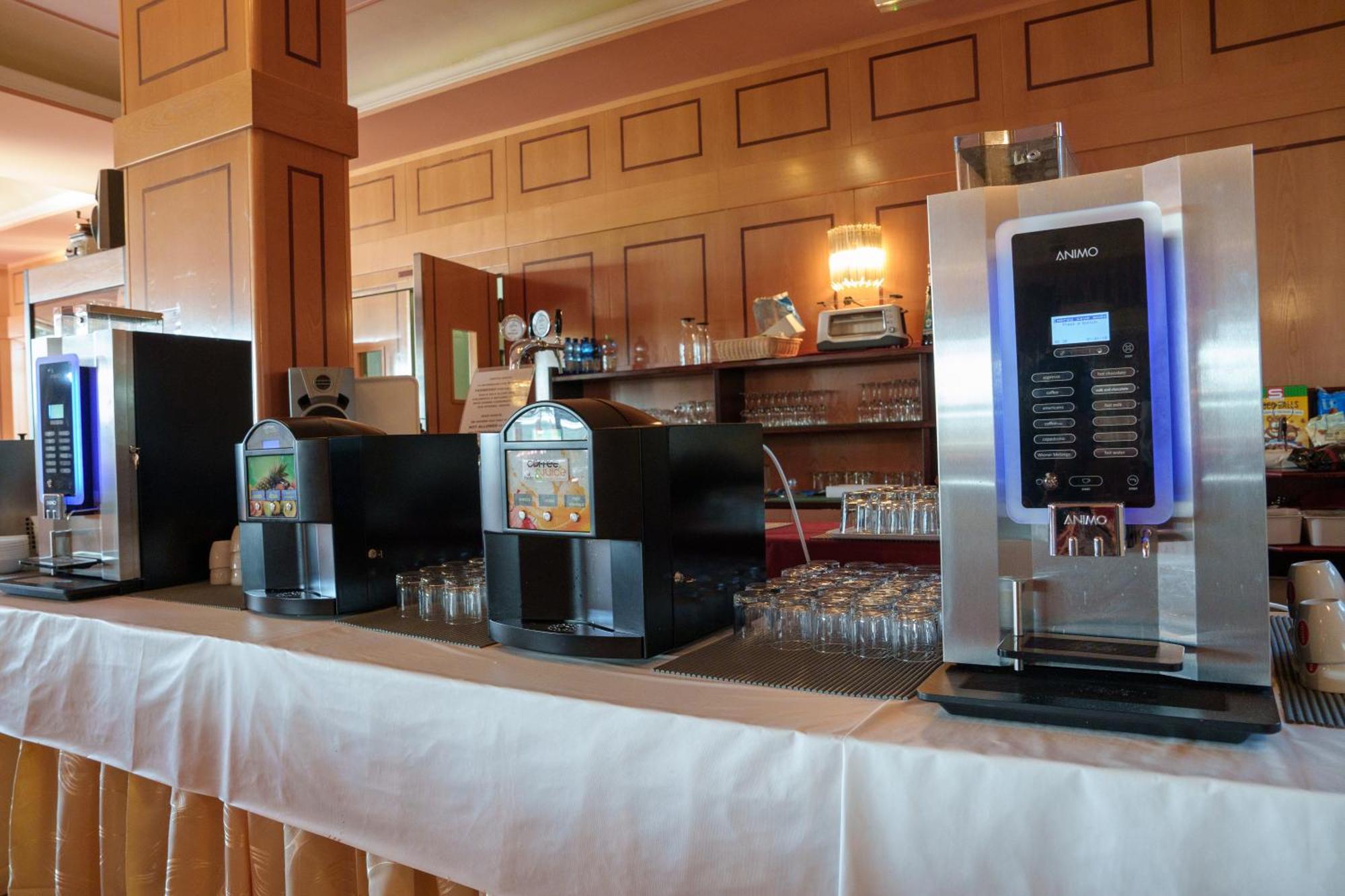 Hotel Villa Strassoldo "Ex Attianese Hotel Restaurant" チェルヴィニャーノ・デル・フリウーリ エクステリア 写真