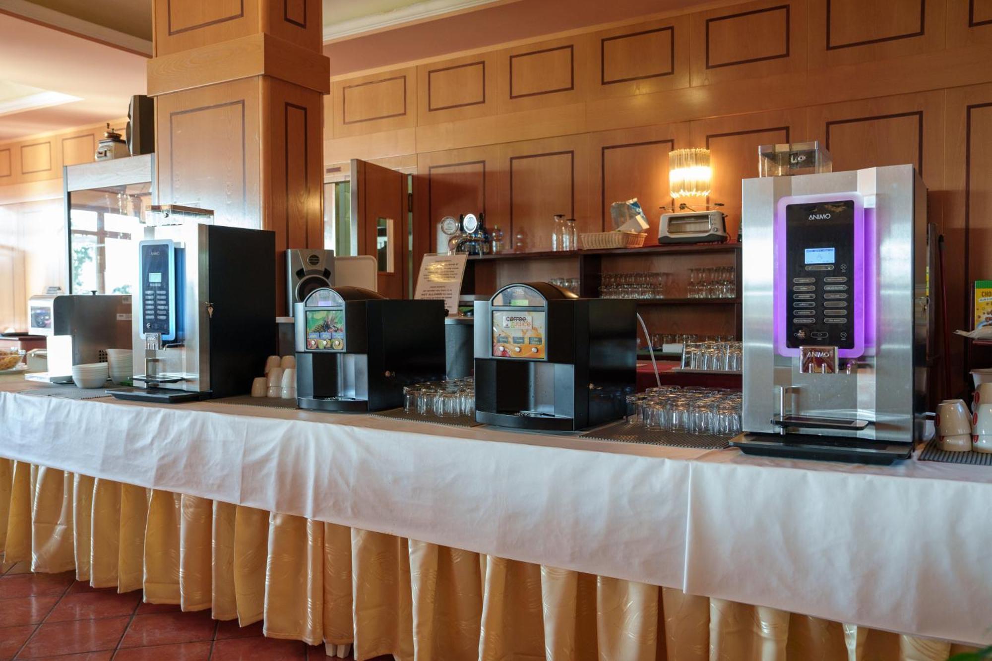Hotel Villa Strassoldo "Ex Attianese Hotel Restaurant" チェルヴィニャーノ・デル・フリウーリ エクステリア 写真