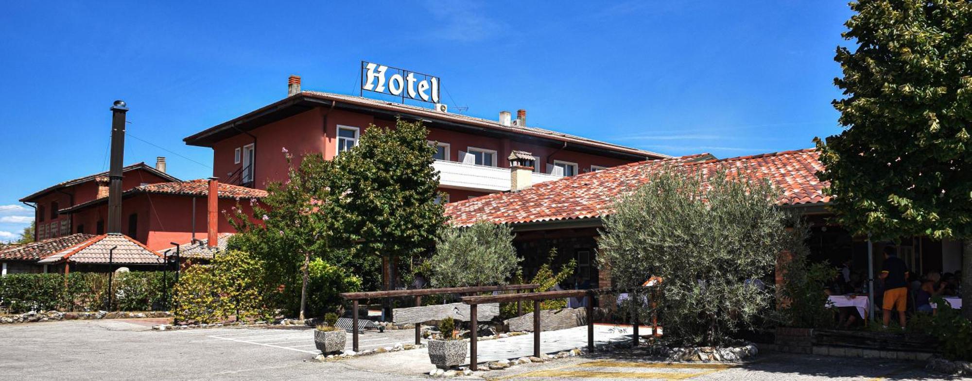 Hotel Villa Strassoldo "Ex Attianese Hotel Restaurant" チェルヴィニャーノ・デル・フリウーリ エクステリア 写真
